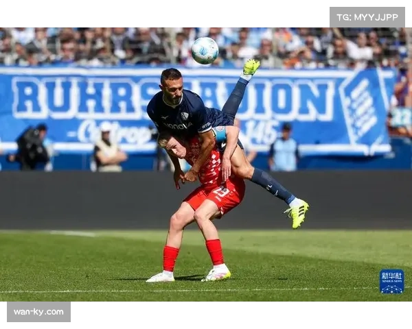 即时：美因茨对阵波鸿比赛因场外疑似安全威胁短暂中断